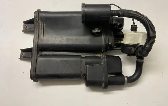 Volkswagen PASSAT B7 USA Active carbon filter fuel vapour canister 561201797F 561201797