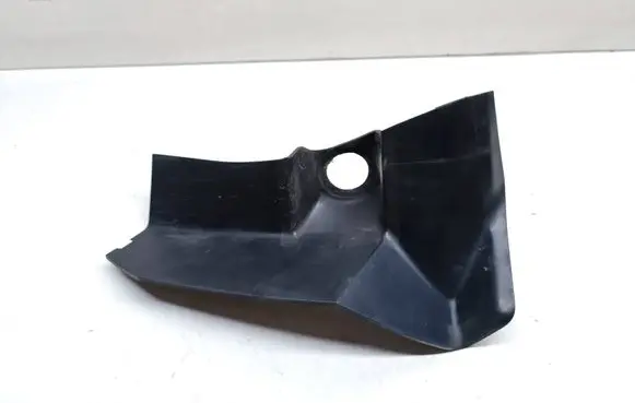 BMW 2 F46 Rear/tail light trim molding 7328160