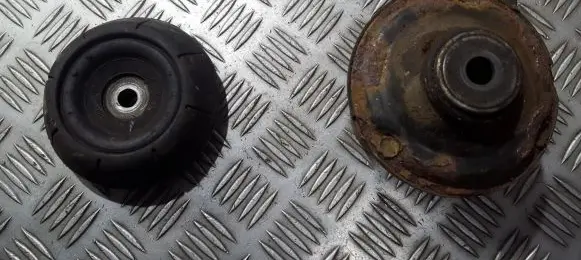 Opel Zafira A Coil spring mount 96538936