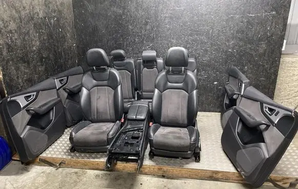 Audi Q7 4M Seat set 