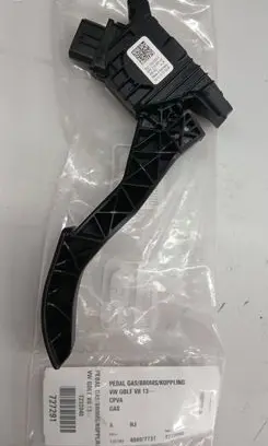 Volkswagen Golf VII Accelerator throttle pedal 5Q1723503F 6PV01062101