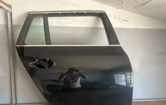 BMW 5 E60 E61 Rear door