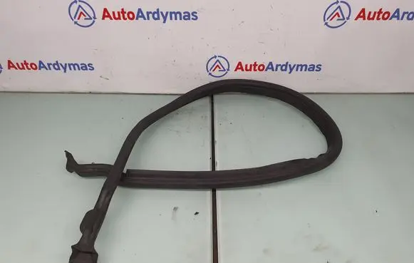 Other engine bay part
