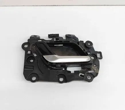 Rear door interior handle