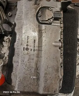 Volkswagen PASSAT B6 Oil sump 03103603AG