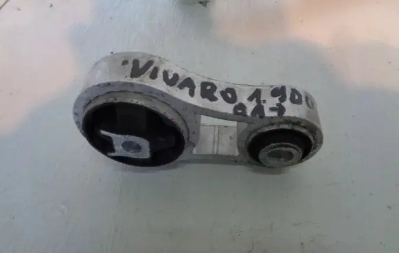 Opel Vivaro Engine mount bracket 003827