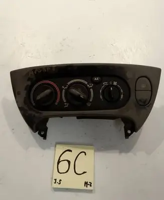 Renault Megane I Climate control unit 7700424564