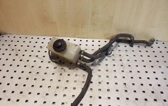 Toyota Corolla Verso E121 Brake fluid reservoir 