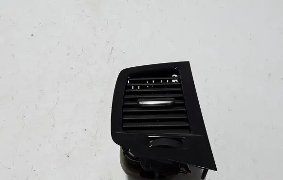 Volvo XC90 Dashboard side air vent grill/cover trim 31366453