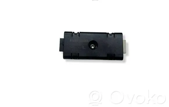 BMW 5 F10 F11 Aerial antenna amplifier 9199865 920190012