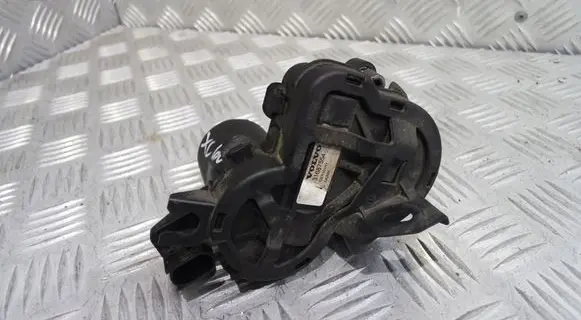 Volvo XC60 Front Brake Caliper Pad/Carrier