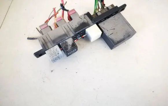 Volkswagen Golf IV Fuse box set 8l0941822