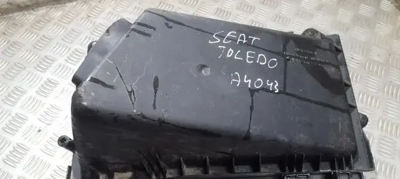 Seat Toledo II (1M) Air filter box 1j0129607n