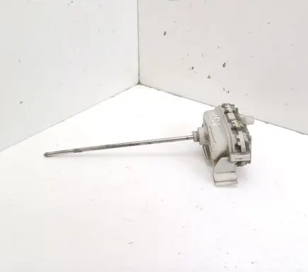 Audi A4 S4 B5 8D Central locking vacuum pump 8D0862153