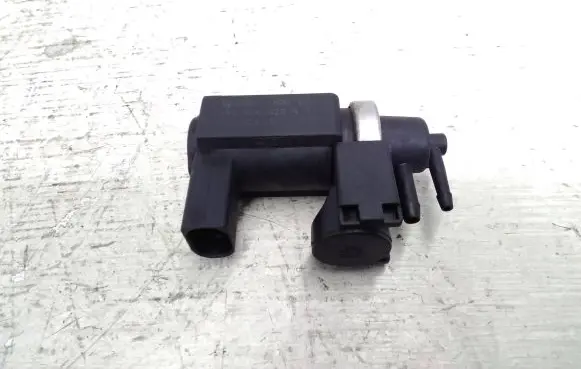 Audi A8 S8 D3 4E Turbo solenoid valve 059906628A