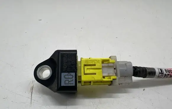 Toyota Yaris XP210 Airbag deployment crash/impact sensor 891730D160