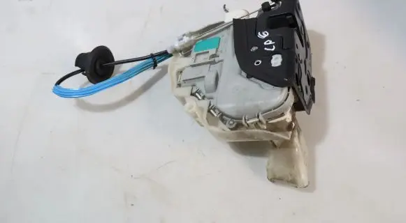Audi A4 S4 B8 8K Front door lock