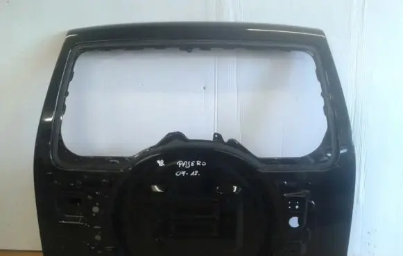 Mitsubishi Pajero Tailgate/trunk/boot lid