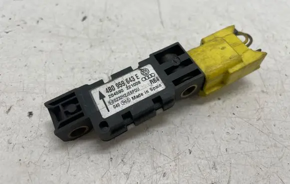 Audi A6 S6 C6 4F Airbag deployment crash/impact sensor 4B0959643E