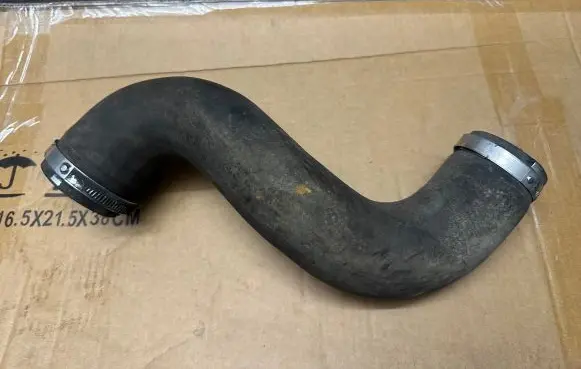Volkswagen Amarok Intercooler hose/pipe