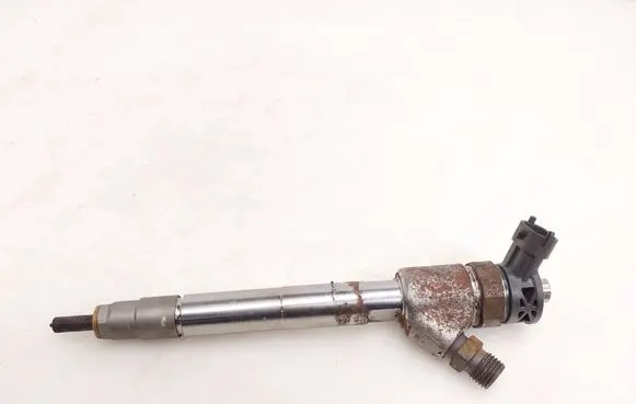 Fuel injector