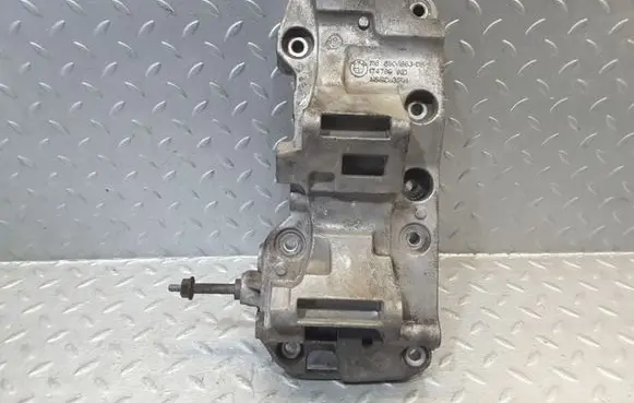 BMW 5 F10 F11 Generator/alternator bracket 8506963 1116850686305 174780