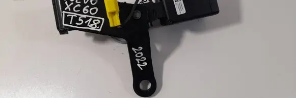 Volvo XC60 Middle seatbelt buckle (rear) 39838367