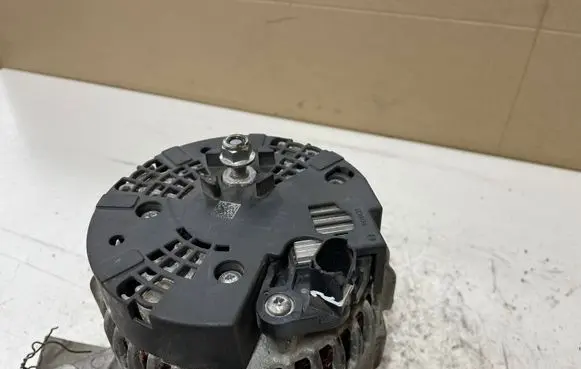 Mercedes-Benz B W246 W242 Generator/alternator A0009063322 0125211028 130508