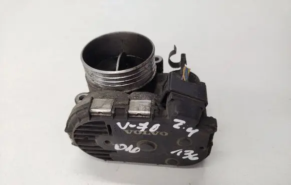 Volvo V70 Throttle valve 8692720