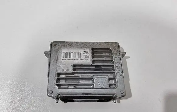 Volvo XC60 Headlight ballast module Xenon 90035944