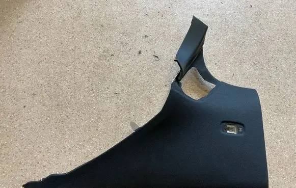 Mercedes-Benz E W213 (C) pillar trim A2136901025