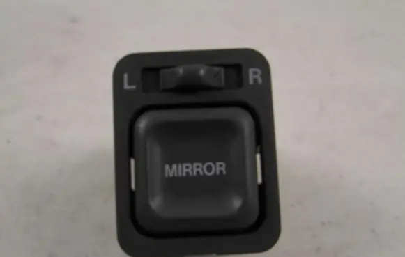 Honda CR-V Wing mirror switch