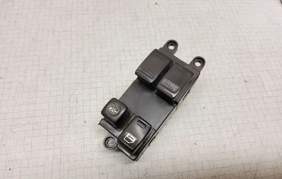 Nissan Almera N16 Electric window control switch