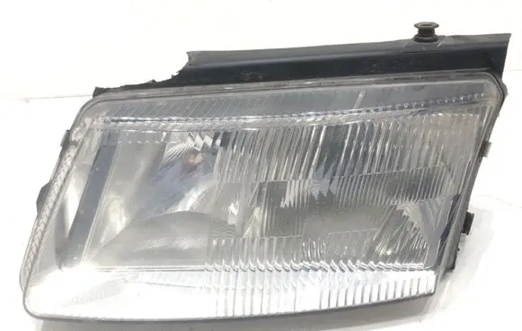Volkswagen PASSAT B5 Headlight/headlamp