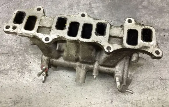 Honda CR-V Intake manifold