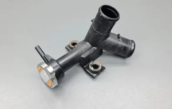 KIA Venga Engine coolant pipe/hose