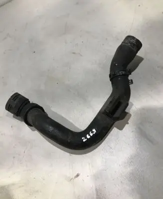 Audi A4 S4 B7 8E 8H Engine coolant pipe/hose 8E0121101C