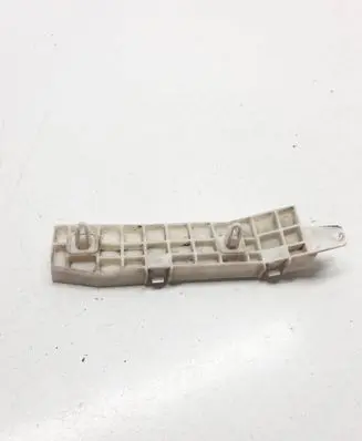 Suzuki Grand Vitara II Front bumper mounting bracket