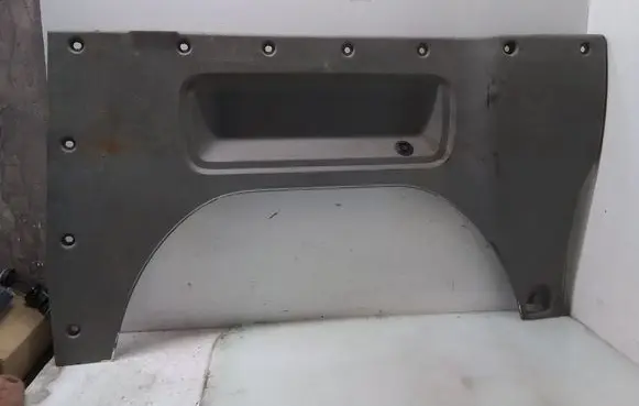 Trunk/boot lower side trim panel
