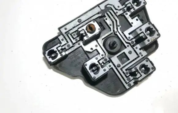 BMW 5 E39 Tail light bulb cover holder 8363565 14603502