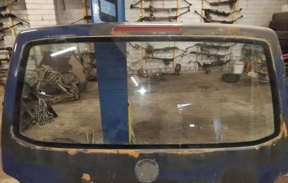 Volkswagen Transporter - Caravelle T5 Rear windscreen/windshield window 43R001057