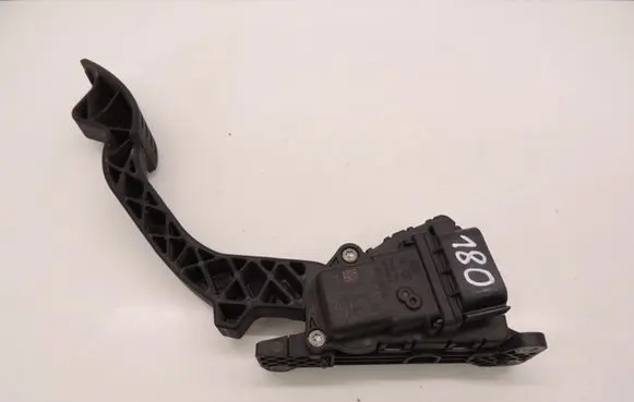 Ford Focus C-MAX Accelerator throttle pedal 3M519F836AE D180