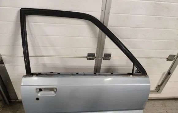 Mazda B series UF Door (2 Door Coupe) 