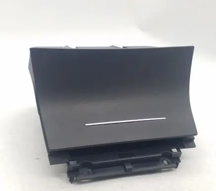 Skoda Octavia Mk2 (1Z) Car ashtray 1Z1863077A 1Z1857962B