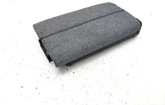 Peugeot 3008 III Armrest 9842407080