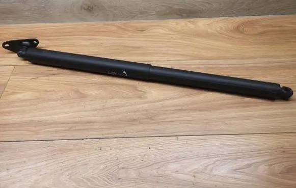 Volkswagen PASSAT B8 Tailgate strut 3G9827552
