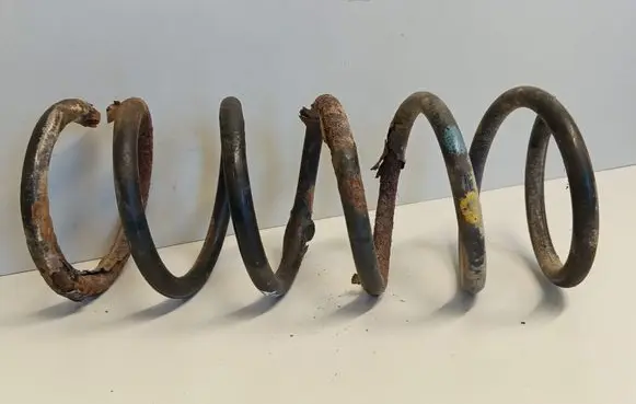 Ford Mondeo MK IV Rear coil spring