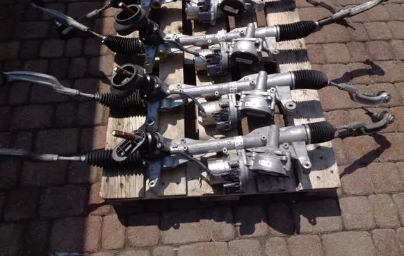 Mercedes-Benz B W247 Steering rack 2474604901