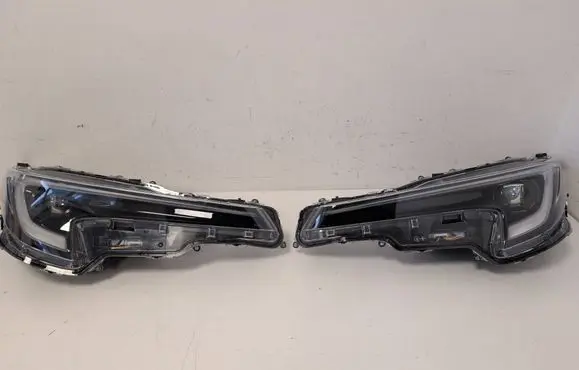 Toyota Corolla E210 E21 Headlights/headlamps set 8111002X10 L653992 8117002X10