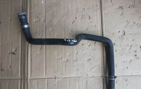Ford Focus Engine coolant pipe/hose